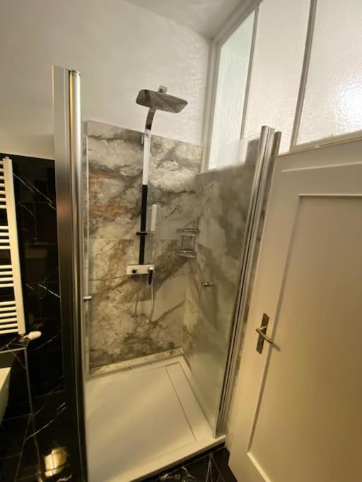 Herrenhaus Hoeniger Flughafen 11min/wienmitte 12min Apartament Wiedeń