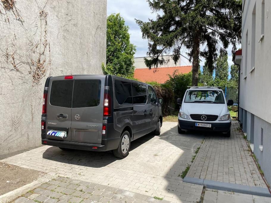 Apartament Herrenhaus Hoeniger Flughafen 11min/wienmitte 12min